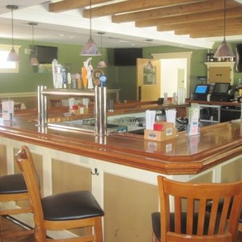 Pinewood Pub